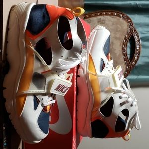 Nike Air Trainer Huarache QS